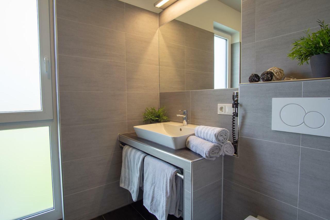 Ferienwohnung Dorfbrunnen Merzig Exterior foto