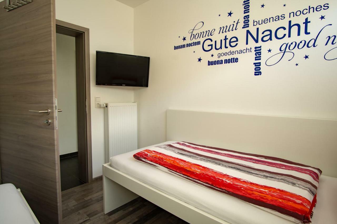 Ferienwohnung Dorfbrunnen Merzig Exterior foto